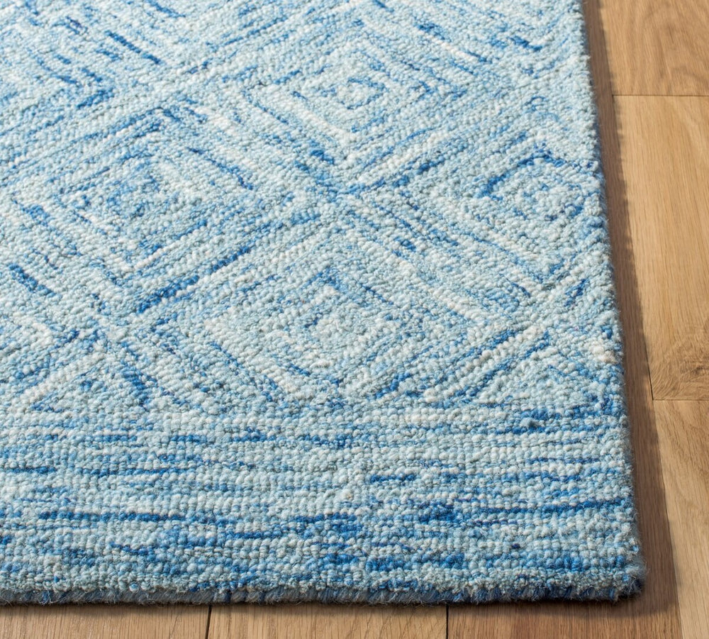 Safavieh Ikat 704 Hand Tufted Wool Rug IKT704M-8