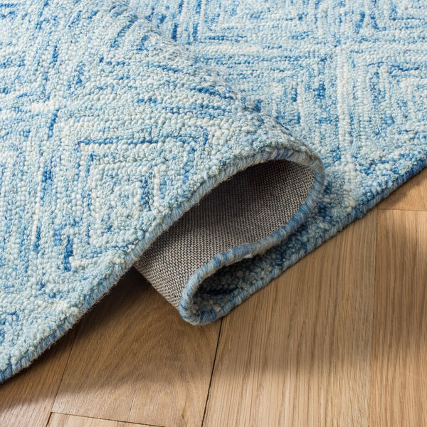 Safavieh Ikat 704 Hand Tufted Wool Rug IKT704M-8