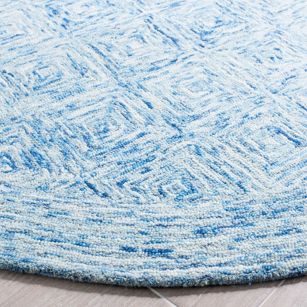 Safavieh Ikat 704 Hand Tufted Wool Rug IKT704M-8