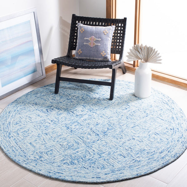 Safavieh Ikat 704 Hand Tufted Wool Rug IKT704M-8