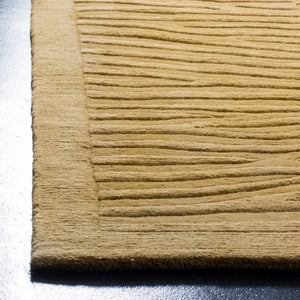 Safavieh IM110 Hand Loomed Rug