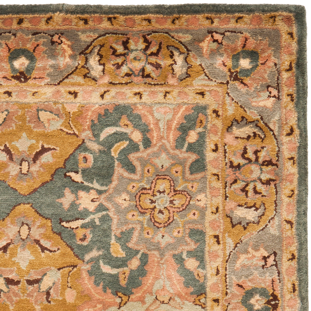 Safavieh IP111 Rug