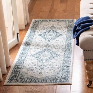 Safavieh Isabella ISA919 Power Loomed Rug