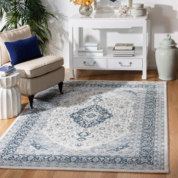 Safavieh Isabella ISA919 Power Loomed Rug