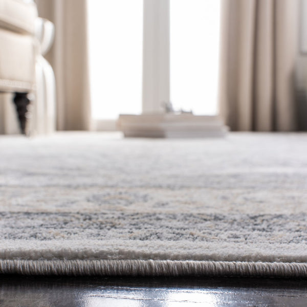 Safavieh Isabella ISA919 Power Loomed Rug