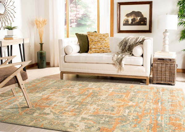 Safavieh Izmir IZM101 Hand Knotted Rug