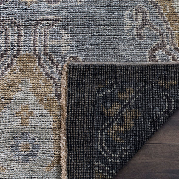 Safavieh Izmir IZM124 Hand Knotted Rug