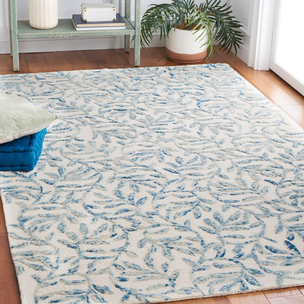 Safavieh Jardin 734 Hand Tufted Country and Floral Rug Ivory / Blue 8' x 10'