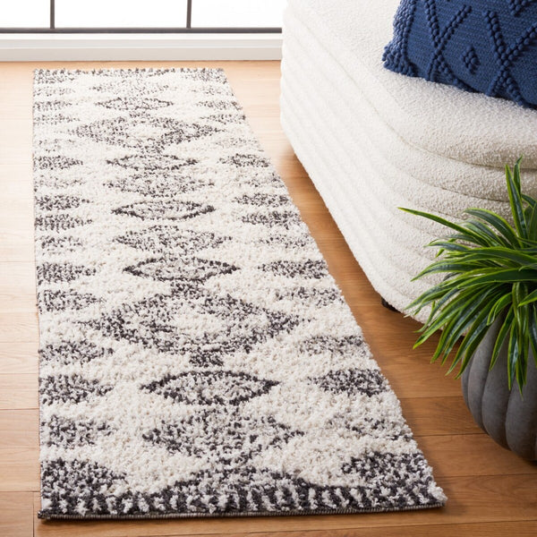 Safavieh Jericho Shag 110 Power Loomed Polyester Shag & Flokati Rug JER110Z-9