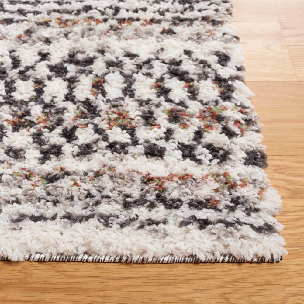 Safavieh Jericho Shag 110 Power Loomed Polyester Shag & Flokati Rug JER110Z-9