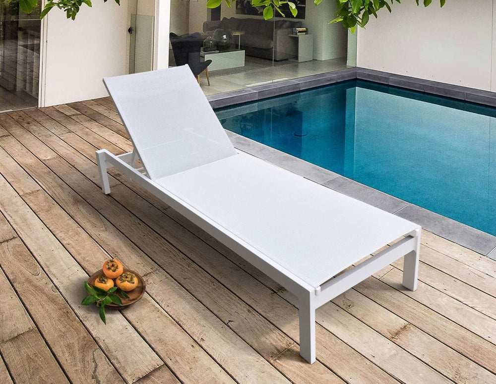 VIG Furniture Renava Kayak - Modern White Outdoor Chaise Lounge VGGERHAEGEAN-GRY