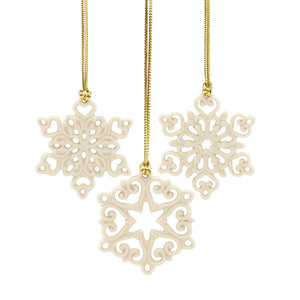 Mini Porcelain Snowflake Ornament Set - 3 Intricate Holiday Decor Pieces for Charming Gift Tags