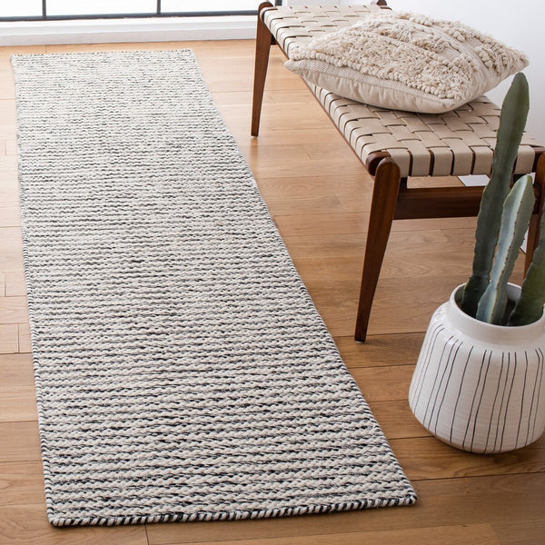 Kilim 378 Flat Weave 80% Wool, 20% Cotton Rug Black / Ivory 80% Wool, 20% Cotton KLM378Z-6