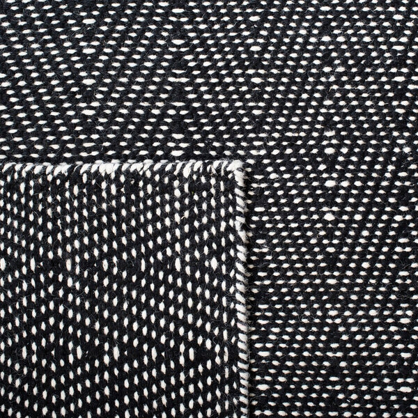 Kilim 380 Flat Weave 80% Wool, 20% Cotton Rug Black / Ivory 80% Wool, 20% Cotton KLM380Z-6