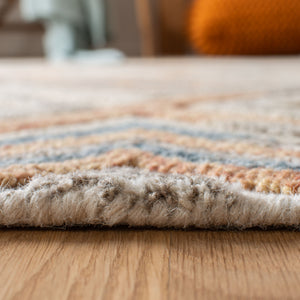 Safavieh Kilim KLM402 Hand Tufted Rug