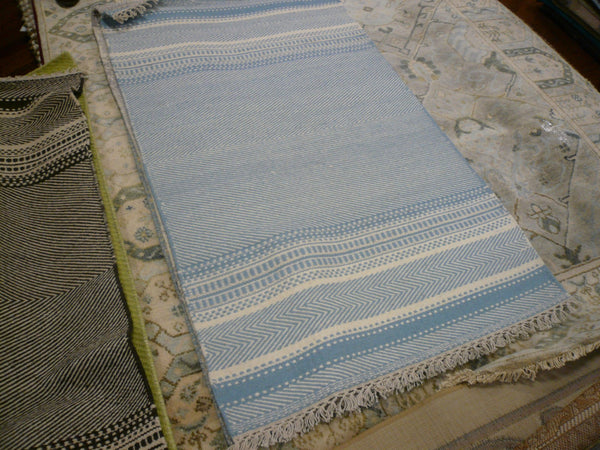 Safavieh Kilim KLM419 Hand Woven Flat Weave Rug