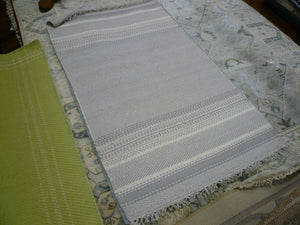 Safavieh Kilim KLM419 Hand Woven Flat Weave Rug