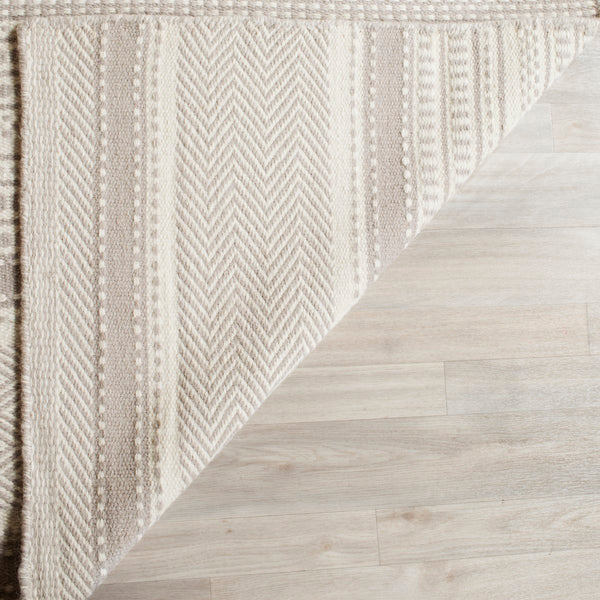 Safavieh Kilim KLM419 Hand Woven Flat Weave Rug