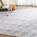 Safavieh Kilim KLM627 Hand Woven Flat Weave With Embroidery Rug