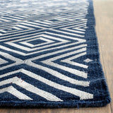 Safavieh Kilim KLM627 Hand Woven Flat Weave With Embroidery Rug