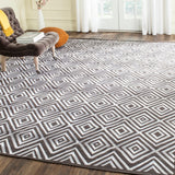 Safavieh Kilim KLM627 Hand Woven Flat Weave With Embroidery Rug