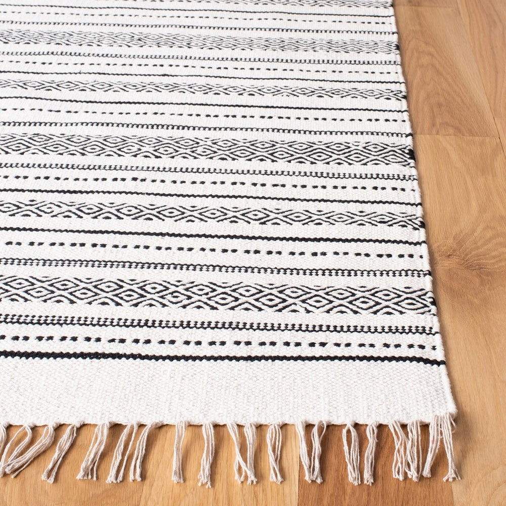 Kilim Flatweave 100% Cotton Pile Rug – Handcrafted Elegance from India for Your Home Decor Needs