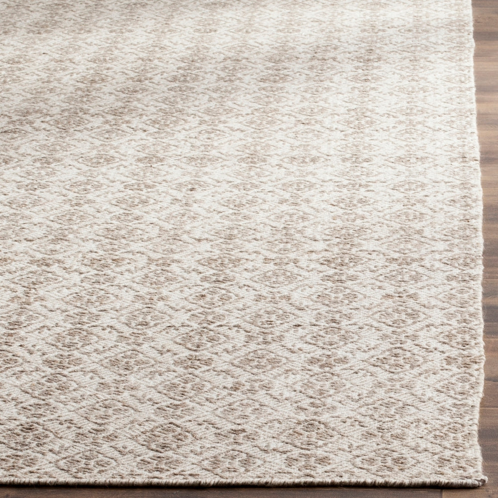 Kilim Hand Woven Wool Pile Rug from India – Luxurious and Durable Artisan Craftsmanship for Any Space