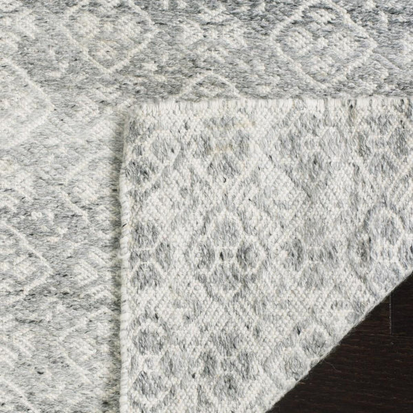 Kilim Hand Woven Wool Pile Rug from India – Luxurious and Durable Artisan Craftsmanship for Any Space