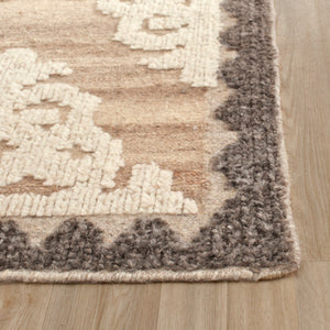 Safavieh Kenya KNY312 Hand Knotted Rug