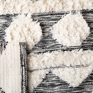 Safavieh Kenya 457 Hand Woven Wool Bohemian Rug KNY457A-9