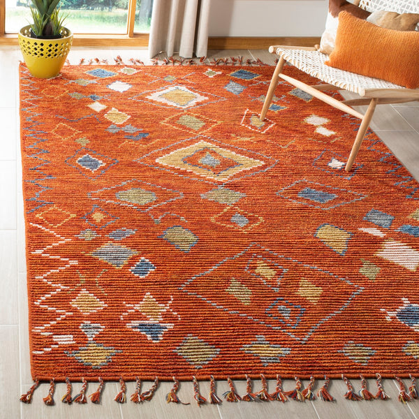 Safavieh Kenya KNY545 Hand Knotted Rug