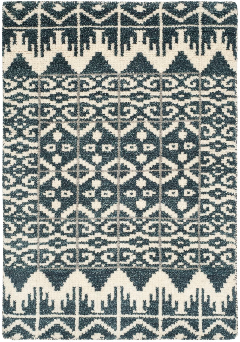 Safavieh Kenya KNY606 Hand Knotted Rug
