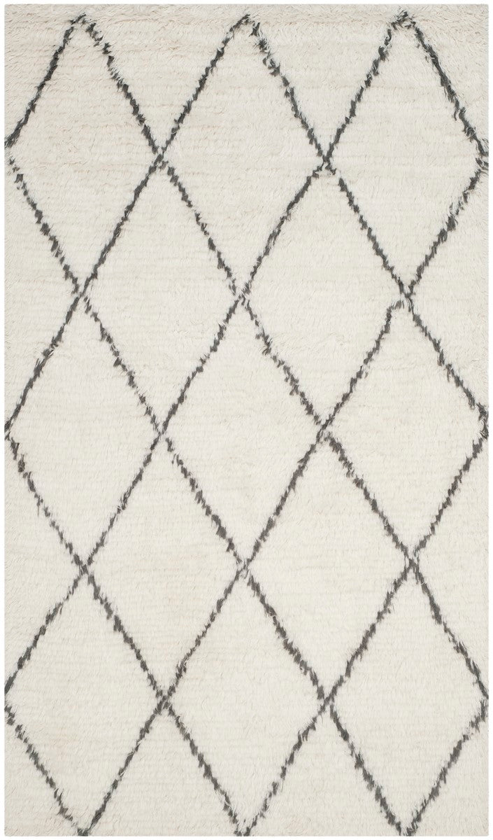 Safavieh Kenya KNY733 Hand Knotted Rug