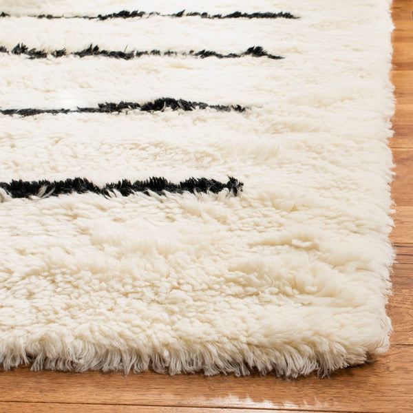 Safavieh Kenya 750 Hand Knotted New Zealand Wool Rug KNY750Z-7SQ