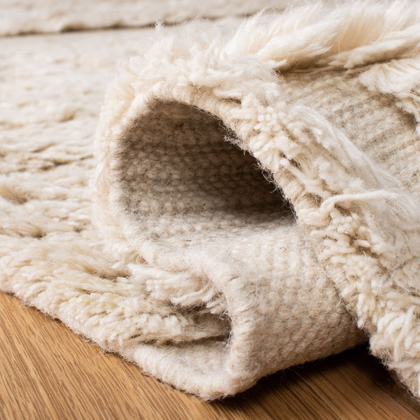 Kenya 958  Hand Woven 100% Wool Pile Rug Ivory / Beige