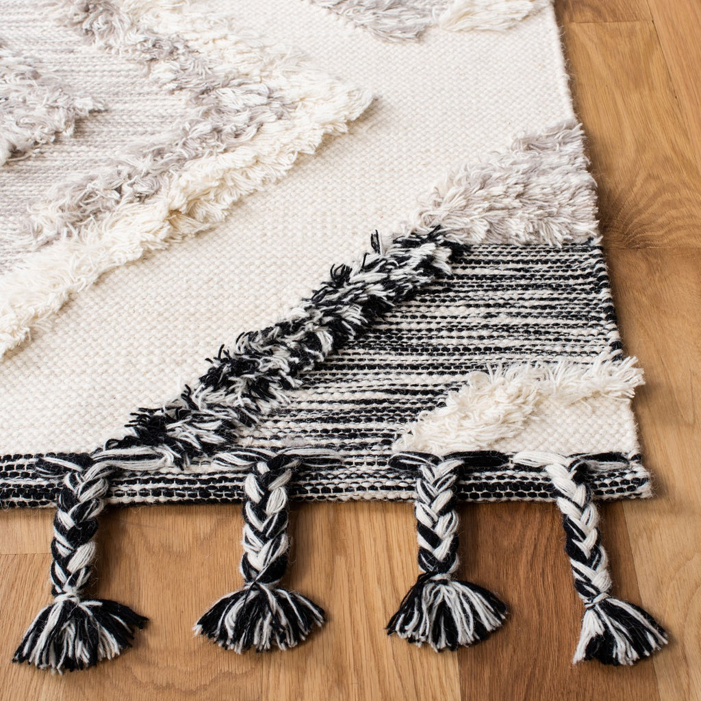 Kenya 960  Hand Woven 100% Wool Pile Rug Grey / Black