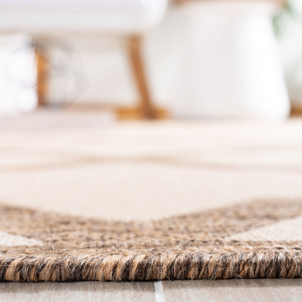 Safavieh Linden 122 PowerLoomed 100% Polypropylene Pile Indoor/ Outdoor Rug LND122C-9