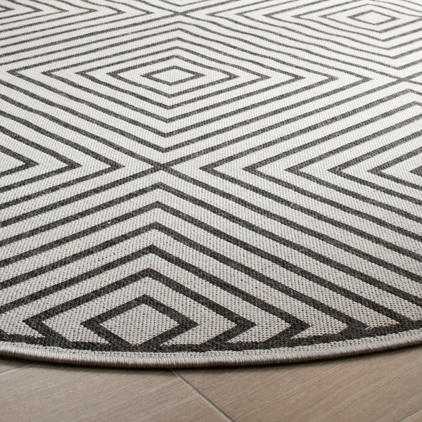 Safavieh Linden 123 PowerLoomed 100% Polypropylene Pile Indoor/ Outdoor Rug LND123A-9