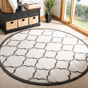 Safavieh Linden LND125 Power Loomed Rug