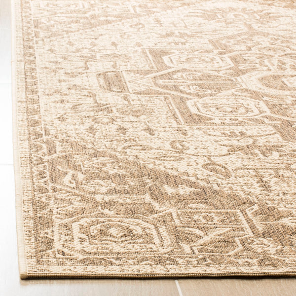 Safavieh Linden LND138 Power Loomed Rug