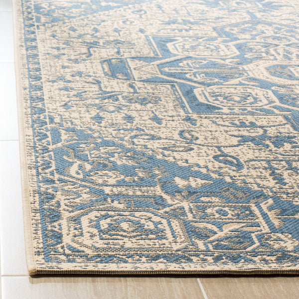 Safavieh Linden LND138 Power Loomed Rug