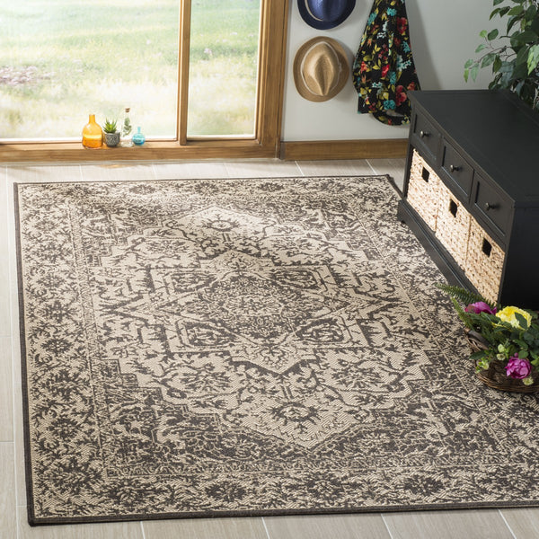 Safavieh Linden 139 PowerLoomed 100% Polypropylene Pile Indoor/ Outdoor Rug LND139U-8SQ