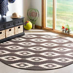 Safavieh Linden 171 PowerLoomed 100% Polypropylene Pile Indoor/ Outdoor Rug LND171U-5