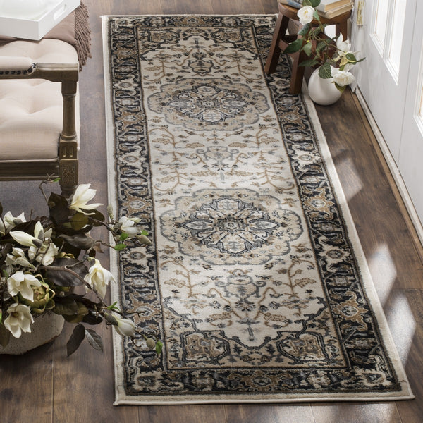 Safavieh Lnh334 Power Loomed Polypropylene Pile Rug LNH334K-4