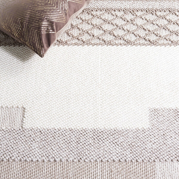 Safavieh Lotus 103 Transitional Power Loomed Rug Ivory / Beige LOT103A-9