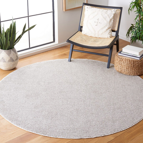 Safavieh Lotus 106 Transitional Power Loomed Rug Light Grey / Ivory LOT106F-9