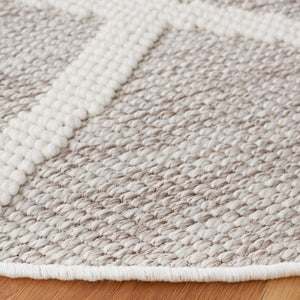 Safavieh Lotus 110 Transitional Power Loomed Rug Beige / Ivory LOT110B-9