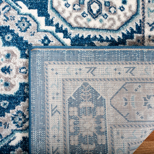 Safavieh Madison MAD501 Power Loomed Rug