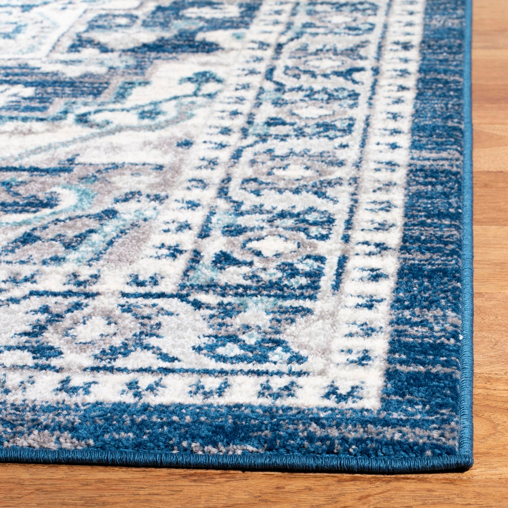 Safavieh Madison MAD507 Power Loomed Rug