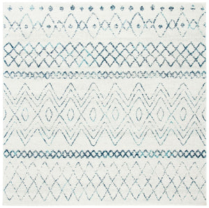 Madison 700 Madison 798 Bohemian Power Loomed 65% Polypropylene 21% Jute 7% Polyester 7% Cotton Rug Ivory / Navy